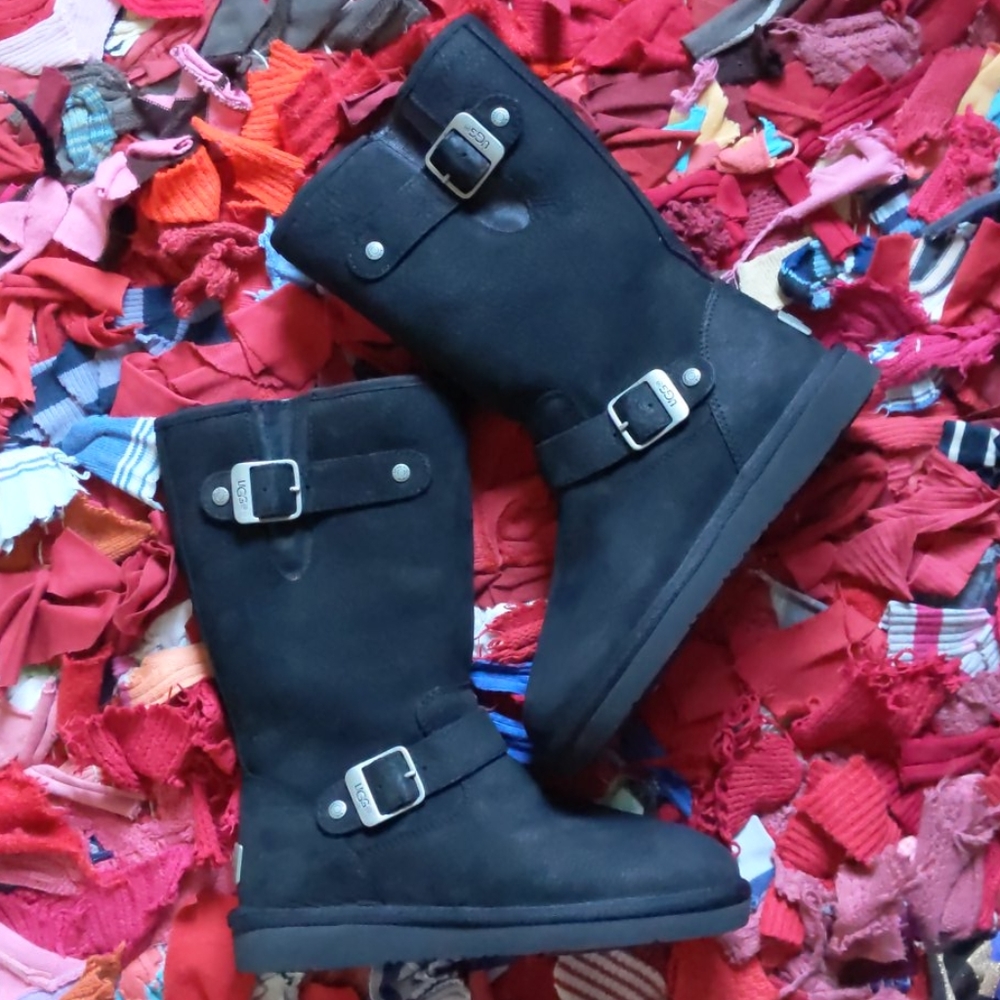 Ugg Sutter Boots - image 3